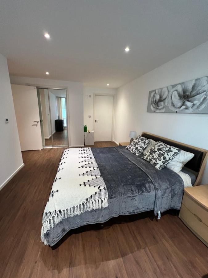 Апартаменты Royal Victoria Flat2 Лондон Экстерьер фото